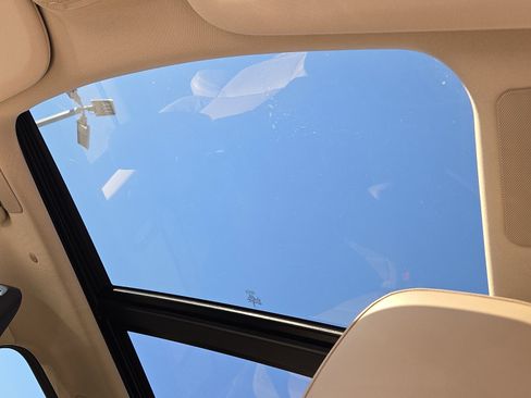 Used 2023 Lincoln Navigator Reserve image 15