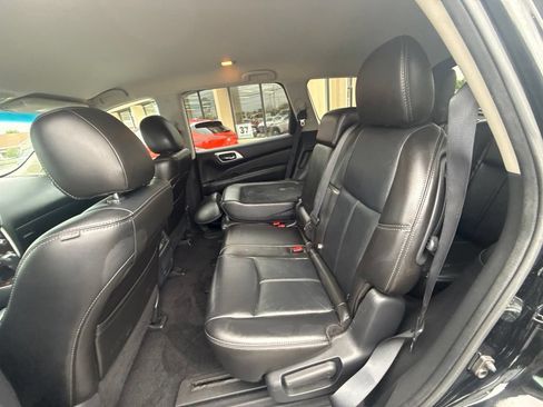 Used 2014 Nissan Pathfinder SL w/ SL Tech Package AWD/4WD image 17