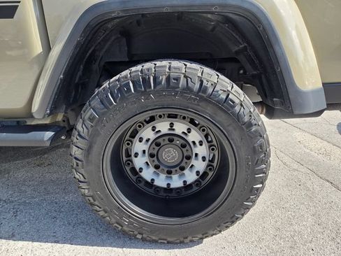 Used 2020 Jeep Gladiator Mojave AWD/4WD image 4