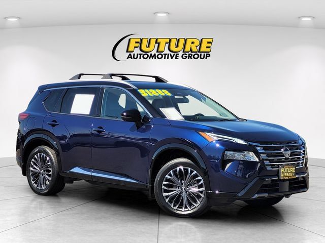 Certified 2025 Nissan Rogue Platinum AWD/4WD image 1