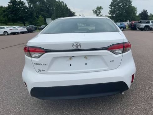 Certified 2024 Toyota Corolla LE FWD image 3