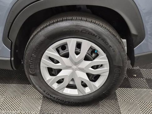 Used 2024 Toyota Corolla Cross L image 9