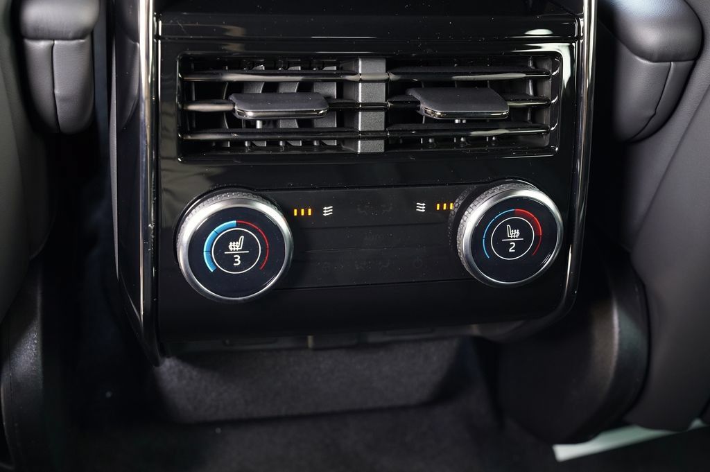 New 2026 Land Rover Range Rover Sport Dynamic SE AWD/4WD image 31