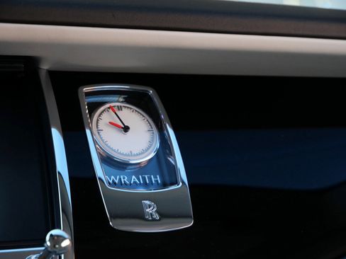 Certified 2018 Rolls-Royce Wraith image 12