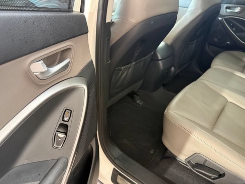 Used 2017 Hyundai Santa Fe FWD w/ SE Ultimate Tech Package 03 image 17