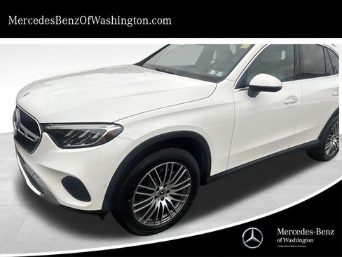 Used 2025 Mercedes-Benz GLC 300 GLC 300 image 1