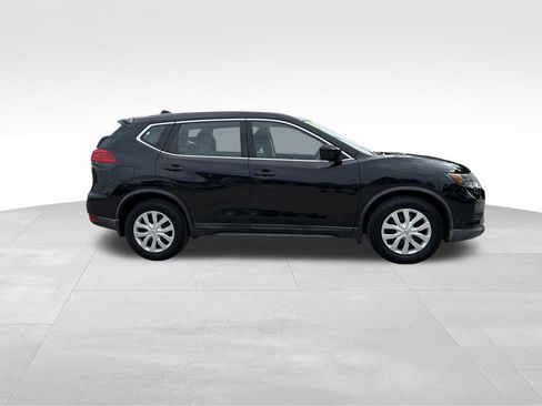 Used 2017 Nissan Rogue S FWD image 13