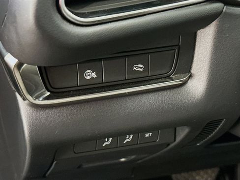 Used 2025 MAZDA CX-30 AWD 2.5 S w/ Preferred Package image 17