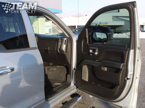 Used 2019 Chevrolet Silverado 1500 LT w/ All Star Edition image 25