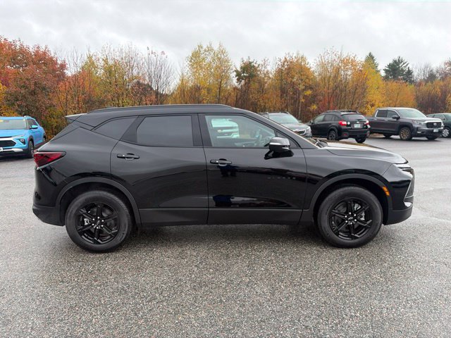 New 2026 Chevrolet Blazer LT w/ Midnight/Sport Edition AWD/4WD image 8