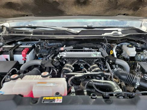 Used 2024 Toyota Tundra Platinum image 9