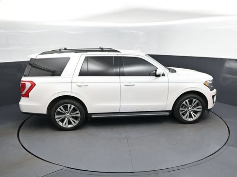 Used 2019 Ford Expedition XLT w/ Equipment Group 202A RWD image 36