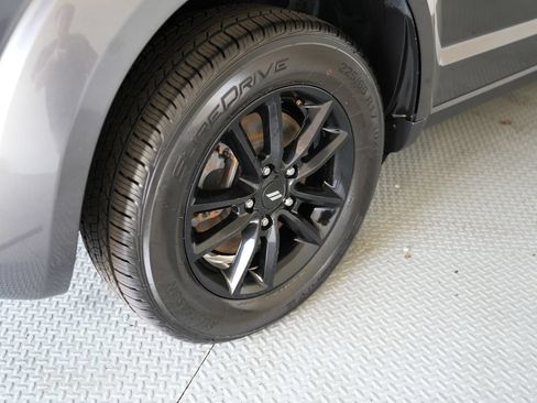 Used 2020 Dodge Journey SE w/ SE Popular Equipment Group FWD image 51