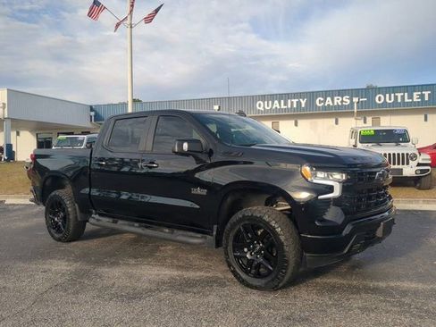 Used 2023 Chevrolet Silverado 1500 RST image 2