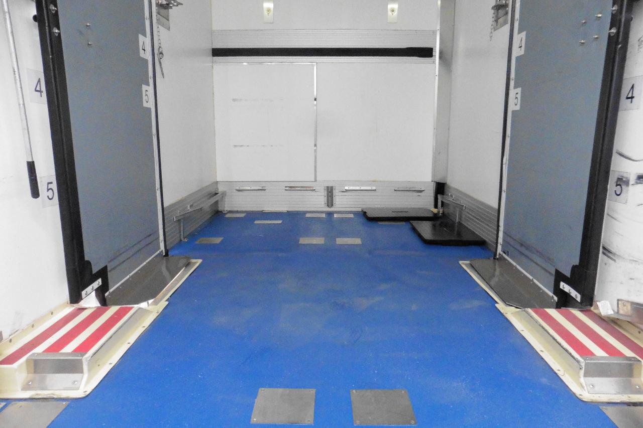 Used 2023 Ford E-350 and Econoline 350 Super Duty w/ Power Windows & Locks Group RWD image 6