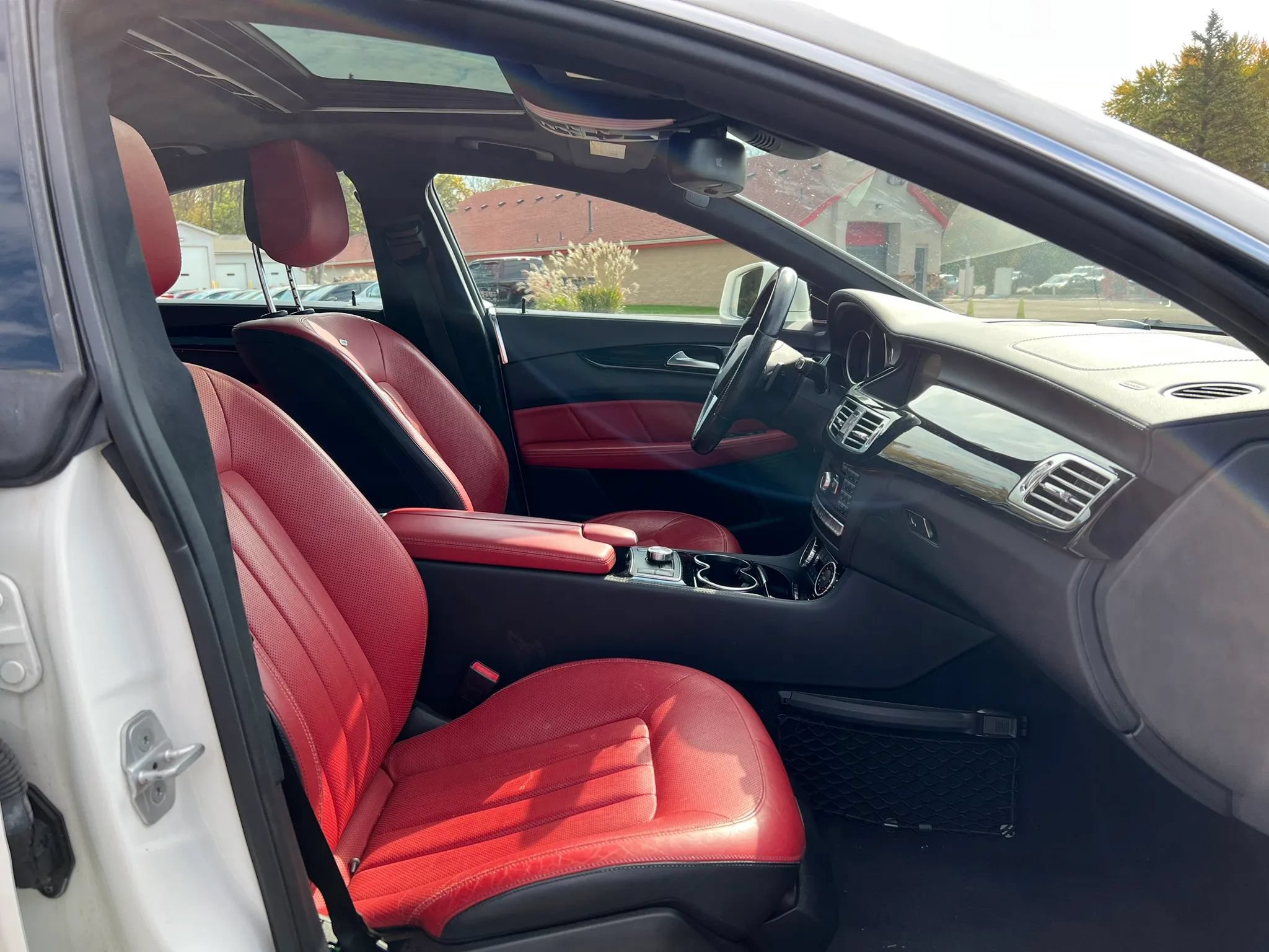 Used 2014 Mercedes-Benz CLS 550 4MATIC image 24