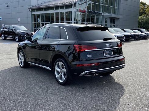 Certified 2025 Audi Q5 2.0T Premium Plus w/ Premium Plus Package image 8