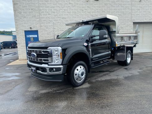 New 2026 Ford F550 4x4 Regular Cab Super Duty image 2