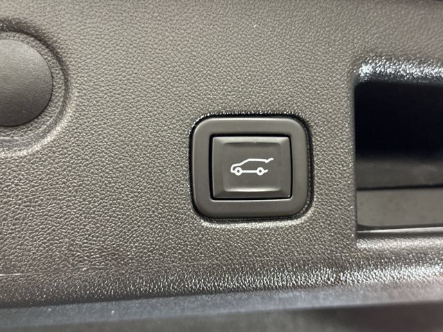 Used 2024 Chevrolet Equinox RS FWD image 25
