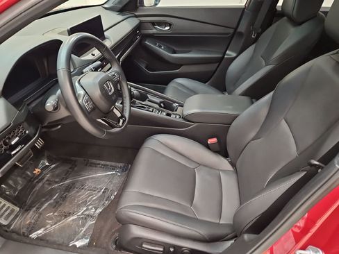 Used 2025 Honda Accord Sport image 19