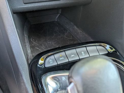 Used 2023 Buick Encore GX Preferred w/ Cold Weather Comfort Package AWD/4WD image 27