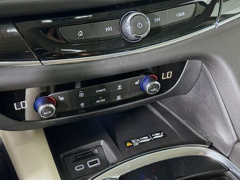 Used 2023 Buick Enclave Essence w/ Experience Buick Package image 24