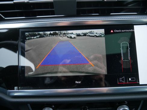 New 2025 Audi Q3 2.0T Premium image 12