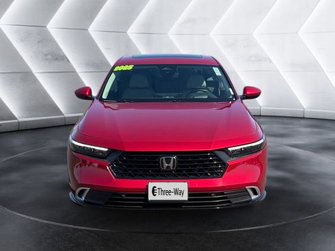 Used 2025 Honda Accord Touring image 8