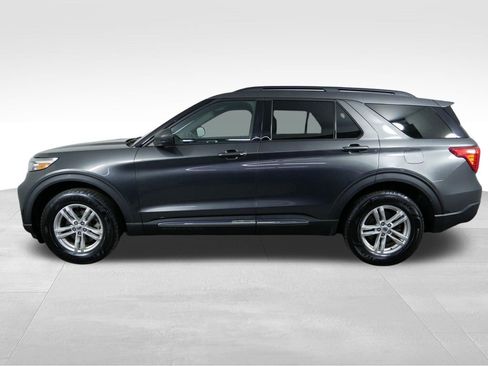 Used 2020 Ford Explorer XLT w/ Class III Trailer Tow Package AWD/4WD image 5