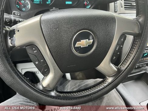 Used 2010 Chevrolet Avalanche LT w/ Luxury Package AWD/4WD image 22
