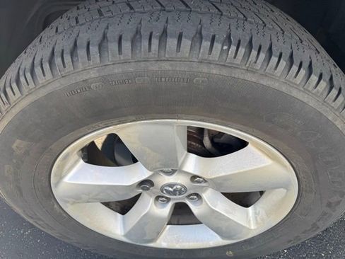 Used 2015 RAM 1500 Express AWD/4WD image 10