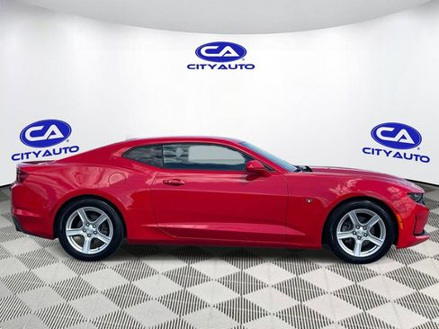 Used 2022 Chevrolet Camaro LT RWD image 2