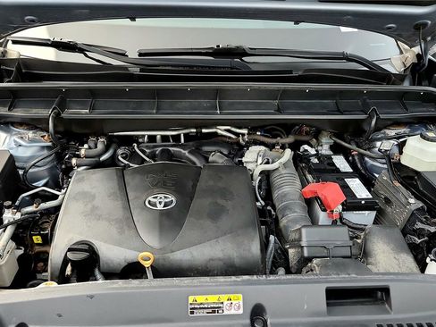 Certified 2020 Toyota Highlander XLE image 27