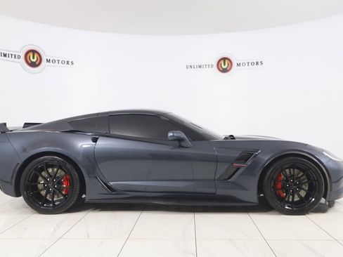 Used 2019 Chevrolet Corvette Grand Sport image 2