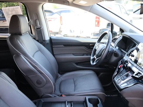 Certified 2024 Honda Odyssey Elite image 8