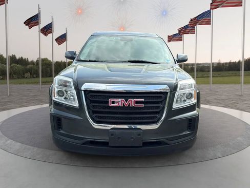 Used 2017 GMC Terrain SLE image 2