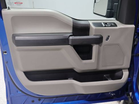 Used 2018 Ford F150 XL w/ Equipment Group 101A Mid AWD/4WD image 13