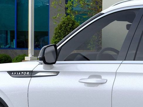 New 2026 Lincoln Aviator AWD image 20