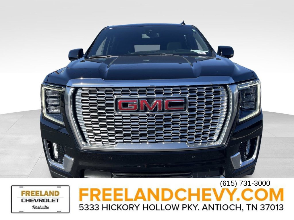 Used 2022 GMC Yukon XL Denali RWD image 9