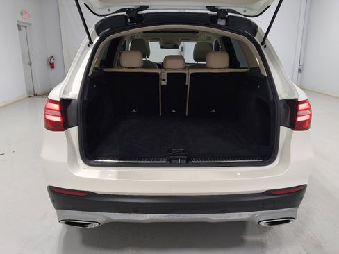 Used 2019 Mercedes-Benz GLC 300 4MATIC w/ Driver Assistance Package image 29