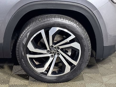 Used 2022 Volkswagen Atlas Cross Sport SEL AWD/4WD image 25