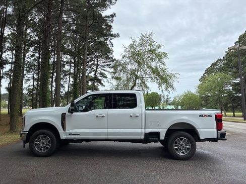 Used 2024 Ford F250 Lariat AWD/4WD image 6