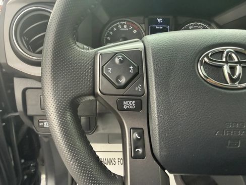 Used 2023 Toyota Tacoma TRD Off-Road w/ TRD Premium Off Road Package AWD/4WD image 30