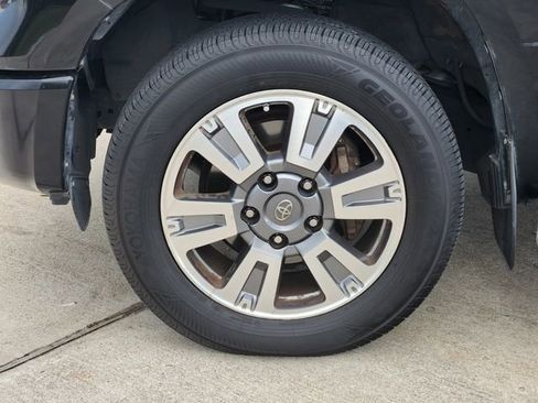 Used 2018 Toyota Tundra Platinum image 10