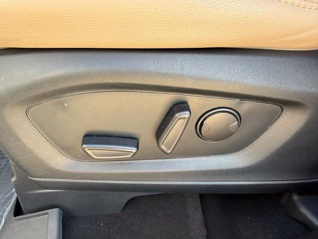 Used 2021 Ford Explorer Limited w/ Equipment Group 301A RWD image 35