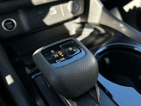 Used 2023 Nissan Rogue SV image 36