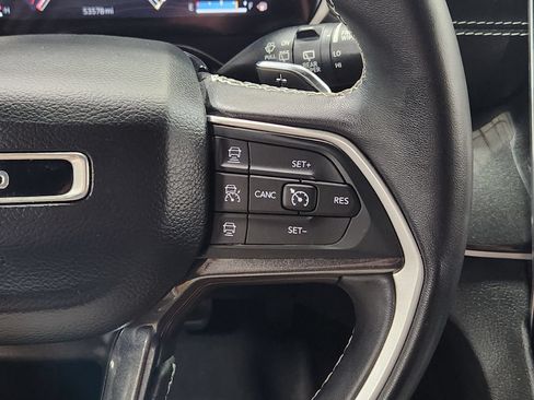 Used 2022 Jeep Grand Cherokee L Laredo RWD image 50