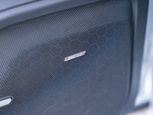 Used 2016 Porsche Cayenne GTS image 11