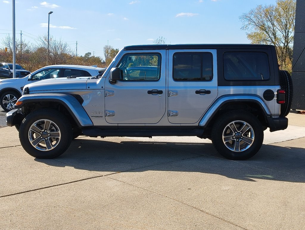 Used 2020 Jeep Wrangler Unlimited Sahara AWD/4WD image 30