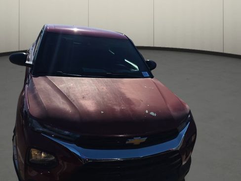 Used 2021 Chevrolet TrailBlazer LS image 2